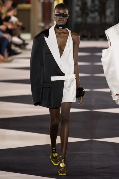 Look 101